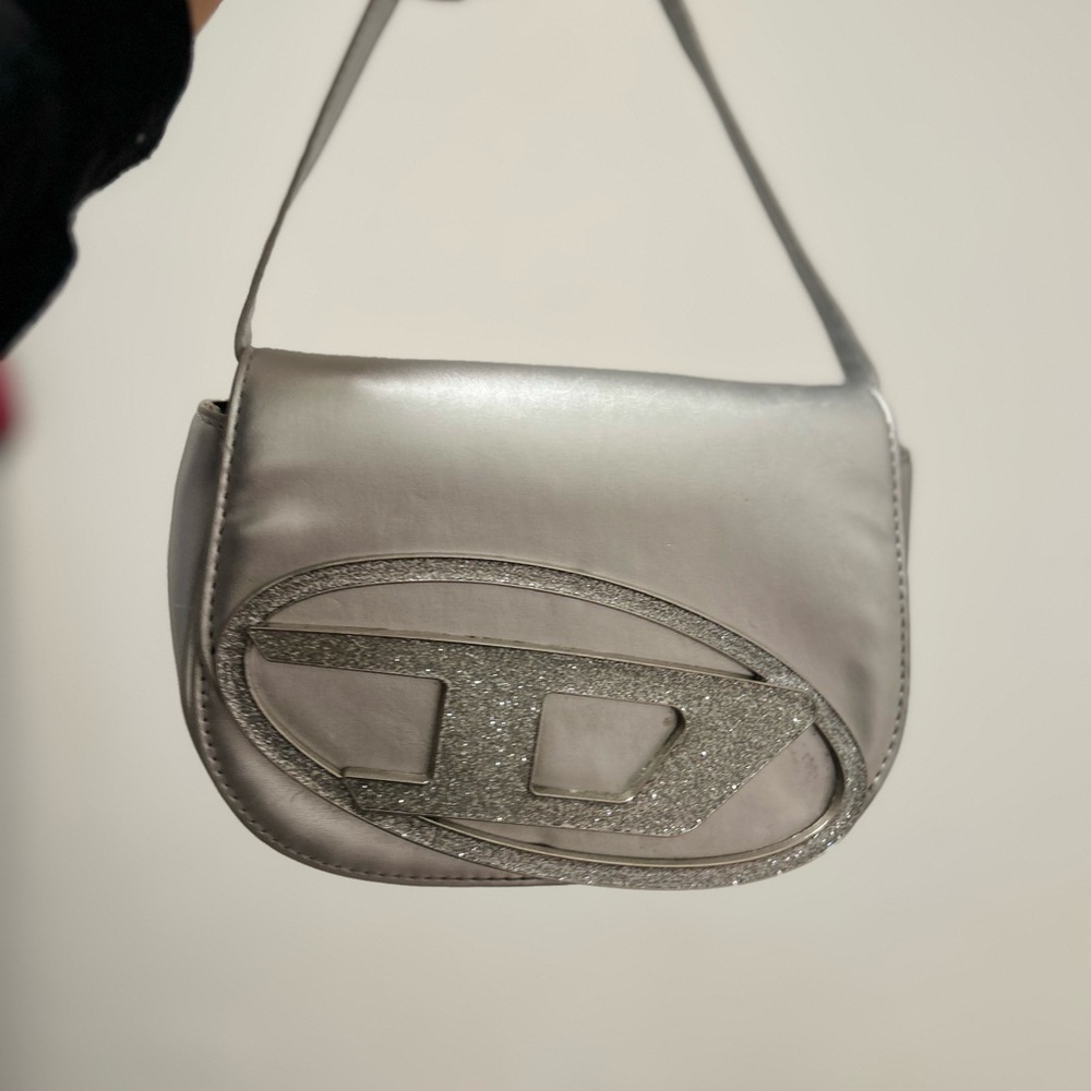 Silver Handbag with Glitter Detail
